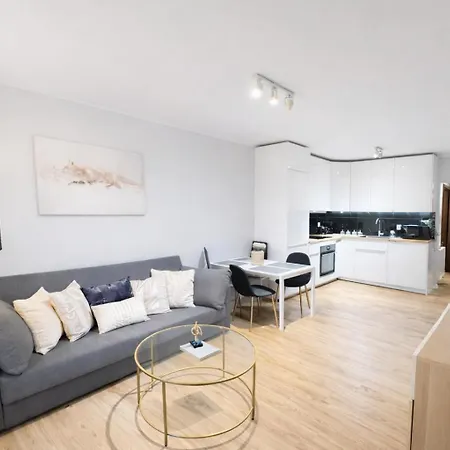 Good Time Centrum Strzelecka * Познань