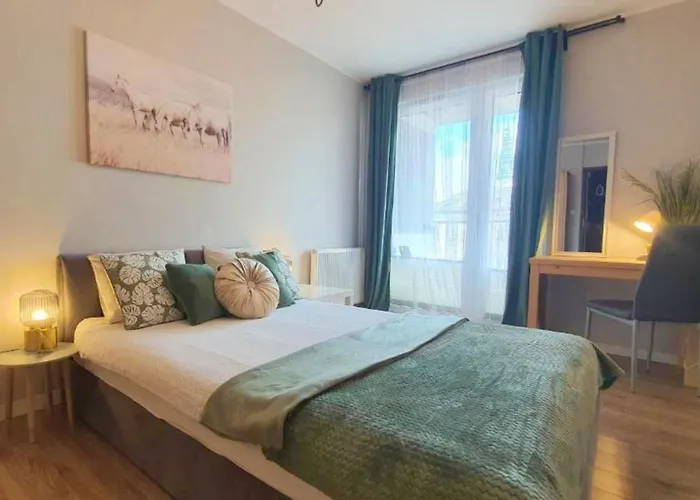 Good Time Centrum Strzelecka * 포즈난