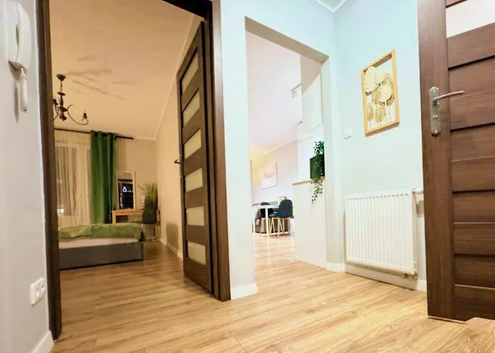 Good Time Centrum Strzelecka * 포즈난